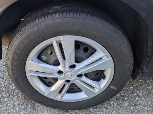 Used 2023 Nissan Kicks S image 22