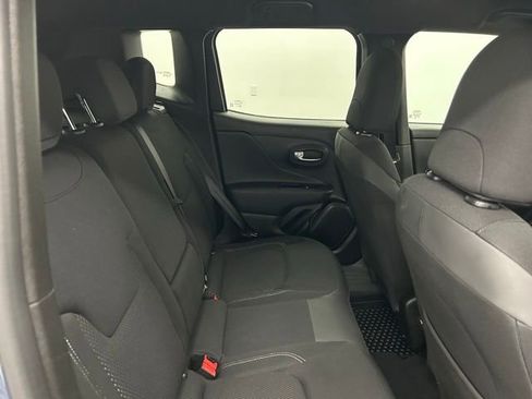 Used 2022 Jeep Renegade Altitude w/ Convenience Group image 35