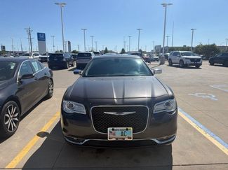 Used 2016 Chrysler 300 C AWD/4WD video 2