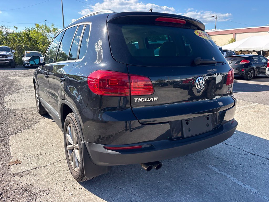 Used 2017 Volkswagen Tiguan Wolfsburg Edition AWD/4WD image 5
