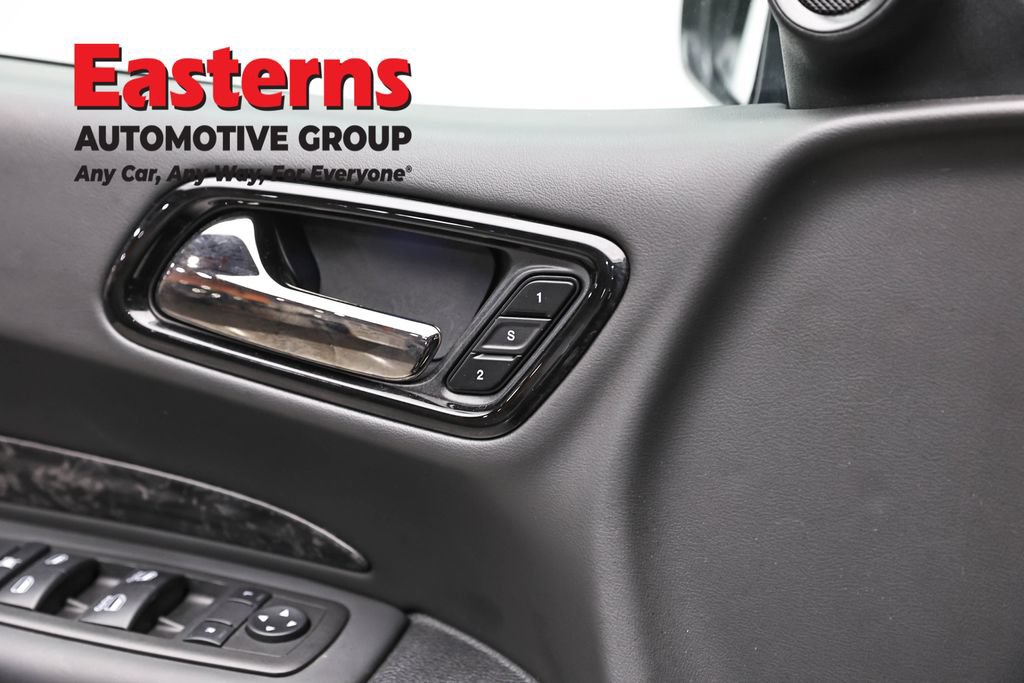 Used 2025 Dodge Durango R/T AWD/4WD image 21