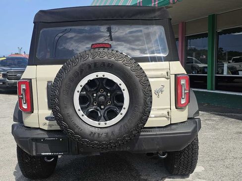 Used 2025 Ford Bronco Badlands w/ Sasquatch Package AWD/4WD image 4