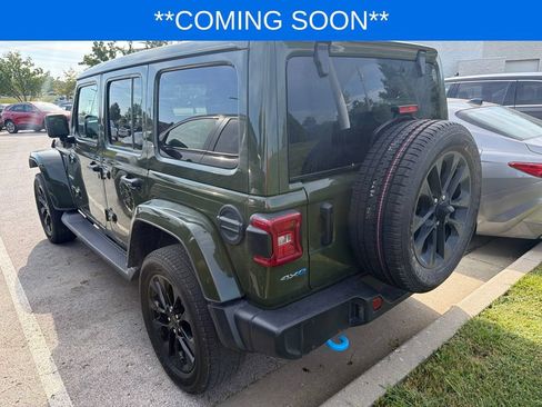Used 2023 Jeep Wrangler Unlimited Sahara w/ Cold Weather Group AWD/4WD image 5