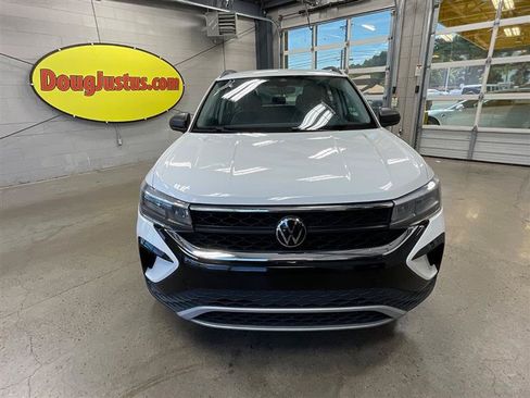 Used 2024 Volkswagen Taos S FWD image 8