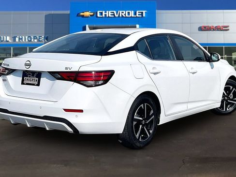 Used 2024 Nissan Sentra SV FWD image 6