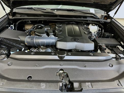 Used 2024 Toyota 4Runner SR5 image 34