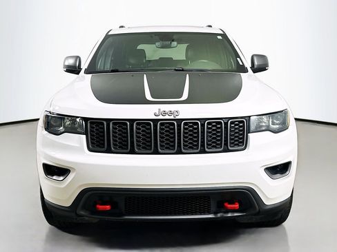 Used 2021 Jeep Grand Cherokee Trailhawk image 2