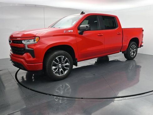 Used 2023 Chevrolet Silverado 1500 RST AWD/4WD image 4