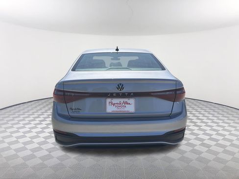 Used 2025 Volkswagen Jetta S FWD image 18