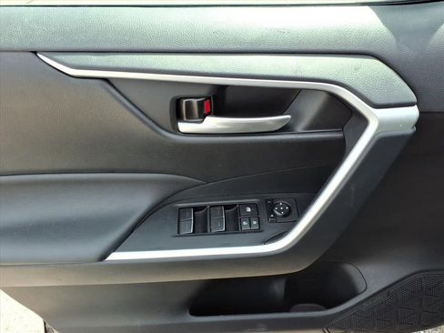 Certified 2025 Toyota RAV4 XLE image 15