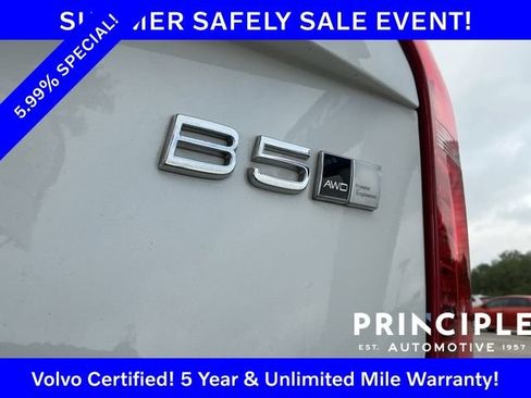Certified 2023 Volvo XC90 B5 Plus AWD/4WD image 14