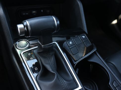 Used 2023 Kia Sportage SX FWD image 9