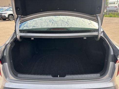 Used 2025 Kia K4 LXS image 30