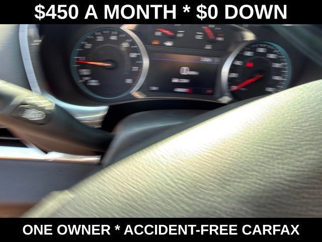 Used 2023 Chevrolet Traverse LT FWD image 17