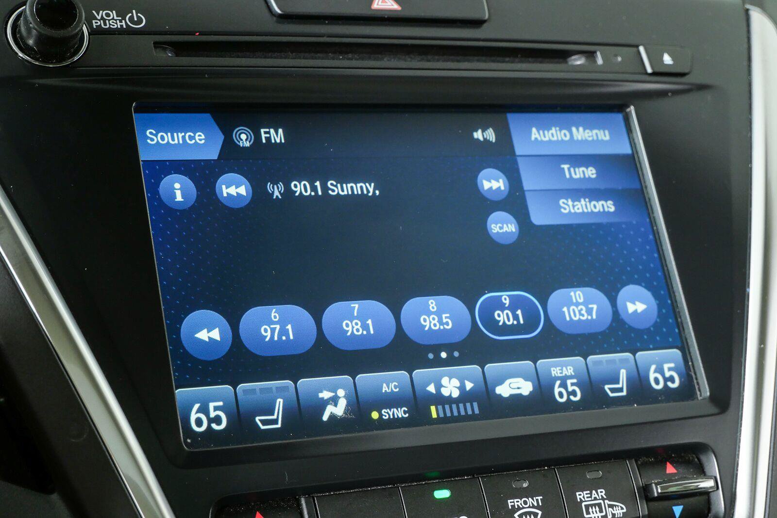 Used 2013 Chrysler 200 Limited FWD image 13