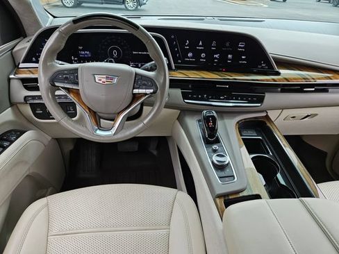 Used 2021 Cadillac Escalade Sport Platinum w/ Heavy-Duty Trailer Package AWD/4WD image 12