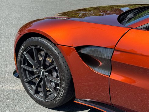 Used 2020 Aston Martin V8 Vantage Coupe RWD image 20