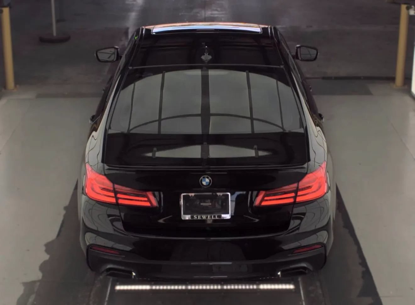 Used 2020 BMW 530i w/ M Sport Package RWD image 3