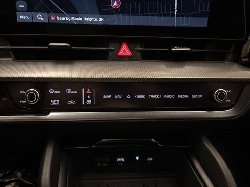 Certified 2025 Kia Sportage SX Prestige image 20