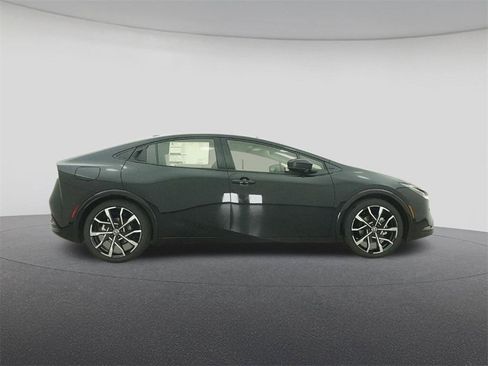 New 2026 Toyota Prius Plug-In Hybrid image 27