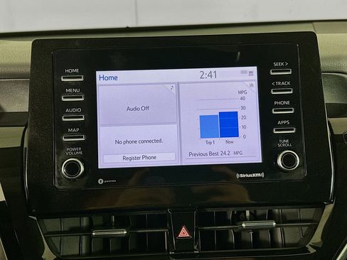 Used 2024 Toyota Camry SE image 21