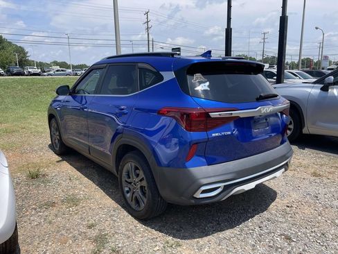 Used 2023 Kia Seltos S AWD/4WD image 4