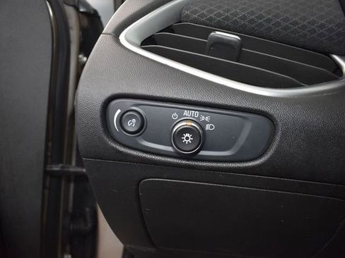 Used 2024 Chevrolet Malibu LT image 14