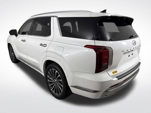 Used 2024 Hyundai Palisade Calligraphy image 6