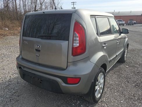 Used 2013 Kia Soul + w/ Audio Pkg image 6