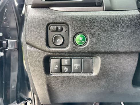 Certified 2025 Honda Ridgeline Sport image 29