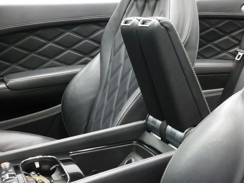 Used 2014 Bentley Continental GT V8 S image 46