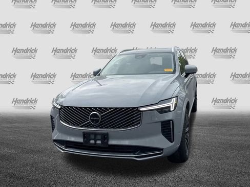 Certified 2025 Volvo XC90 B6 Plus image 6