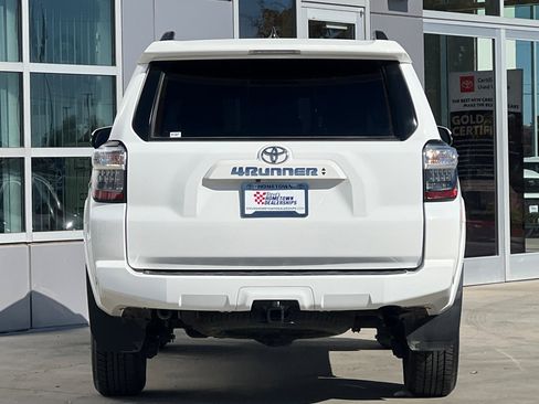 Certified 2023 Toyota 4Runner SR5 Premium image 5