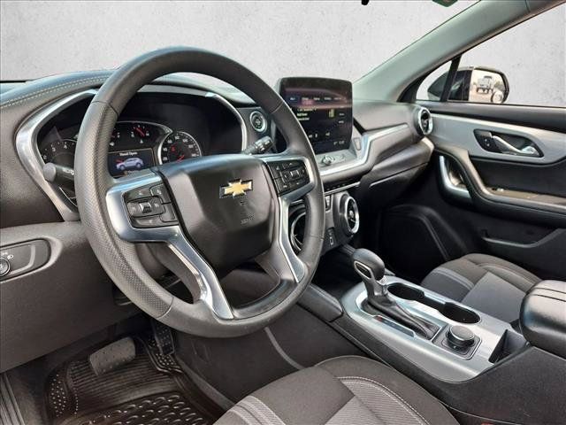 Used 2023 Chevrolet Blazer LT w/ Midnight/Sport Edition FWD image 13