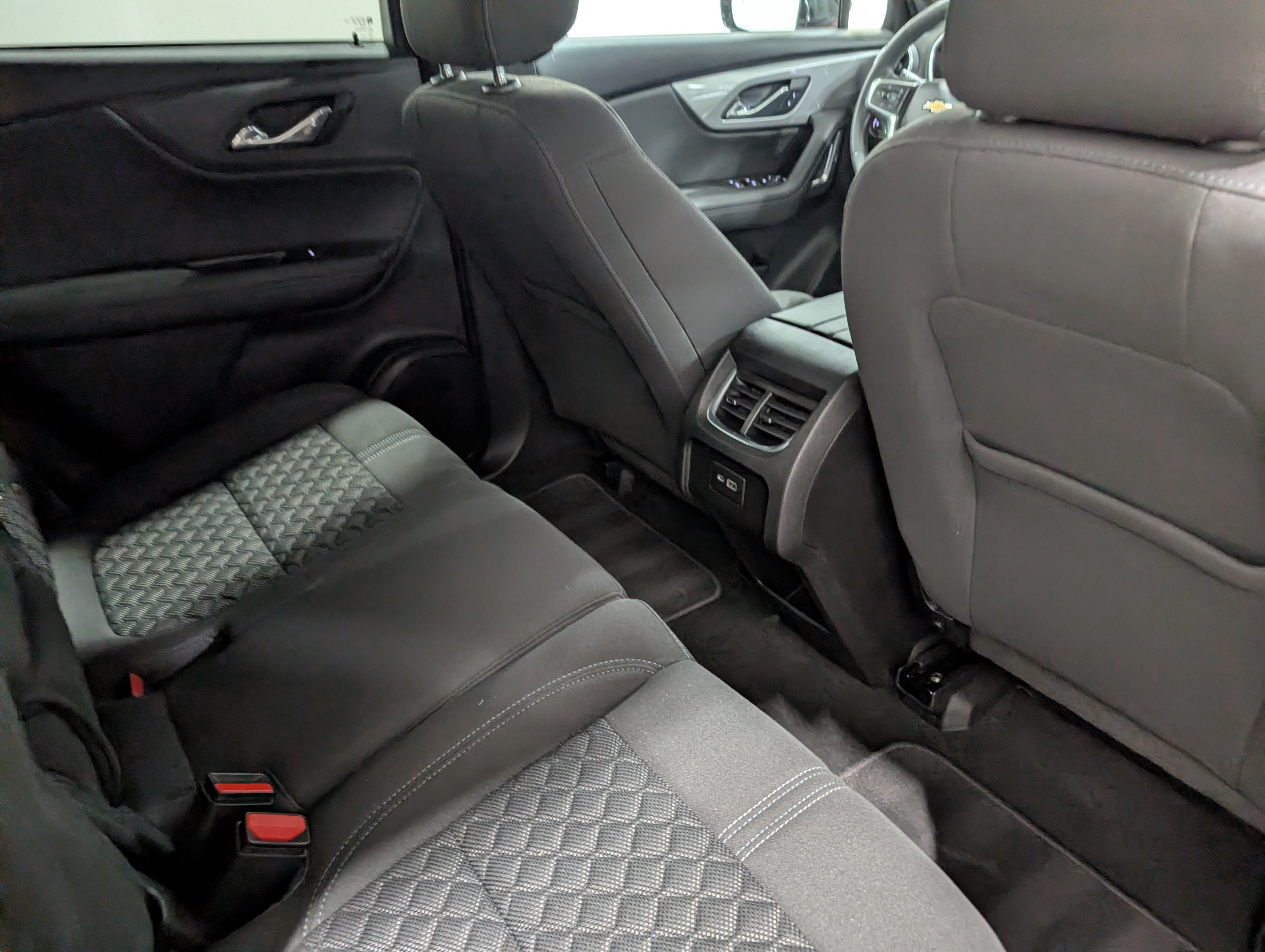 Used 2021 Chevrolet Blazer LT AWD/4WD image 16
