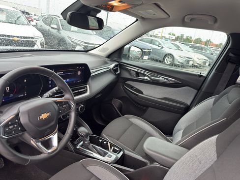Certified 2024 Chevrolet TrailBlazer LT w/ Convenience Package AWD/4WD image 24