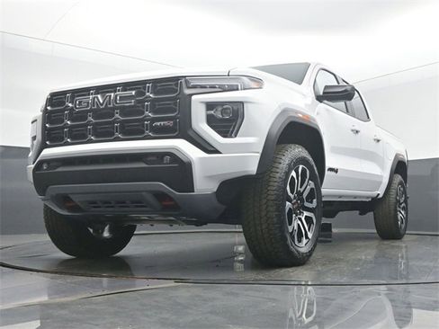 New 2026 GMC Canyon AT4 w/ AT4 Premium Package image 46