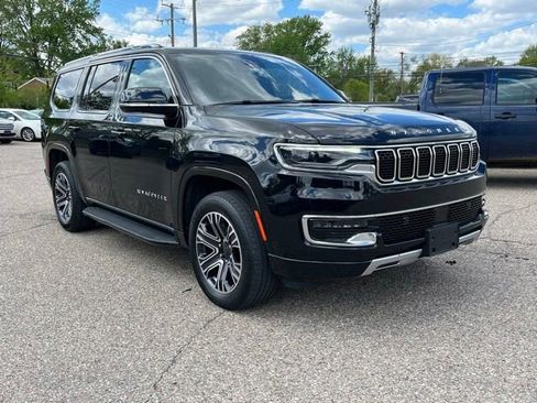 Used 2024 Jeep Wagoneer Series II AWD/4WD image 7