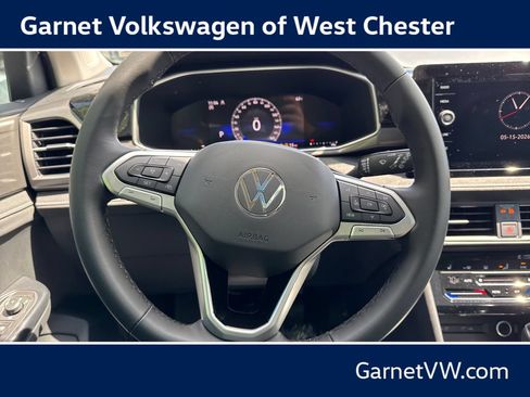 New 2026 Volkswagen Taos SE AWD/4WD image 21