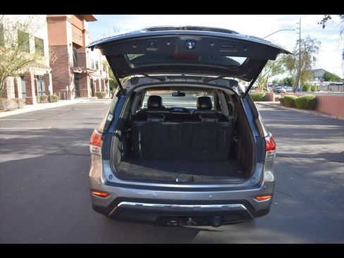 Used 2015 Nissan Pathfinder Platinum AWD/4WD image 26