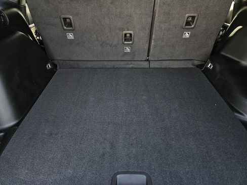 New 2026 Jeep Grand Cherokee Altitude RWD image 9