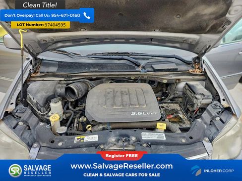 Used 2016 Chrysler Town & Country Touring image 16