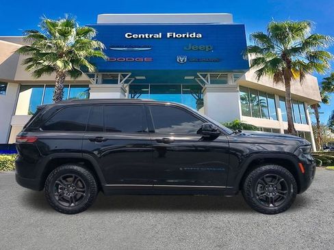 Certified 2025 Jeep Grand Cherokee Trailhawk w/ Advanced Protech Group II AWD/4WD image 4