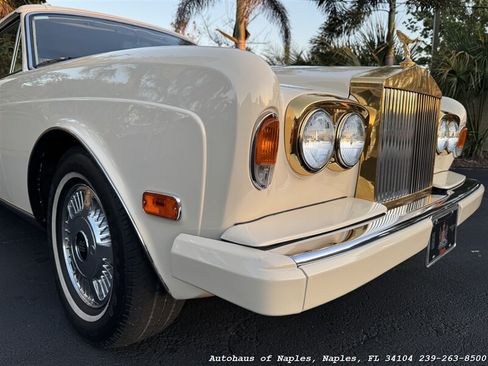 Used 1990 Rolls-Royce Corniche III RWD image 36