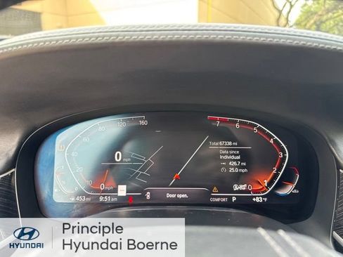 Used 2021 BMW 740i w/ Premium Package RWD image 9