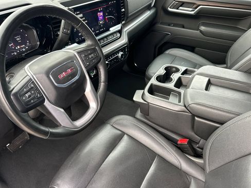 Used 2024 GMC Sierra 1500 SLT image 10