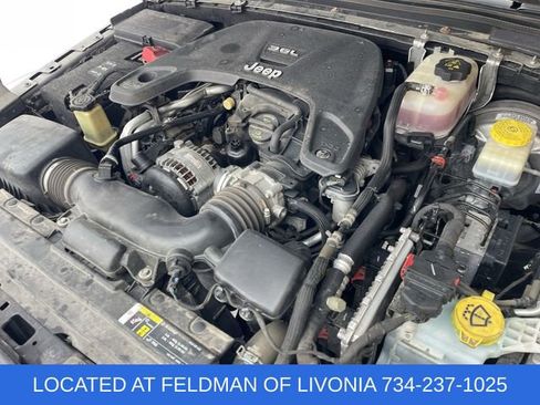 Used 2018 Jeep Wrangler Unlimited Sahara image 28