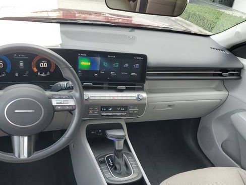 Used 2024 Hyundai Kona SEL FWD image 13