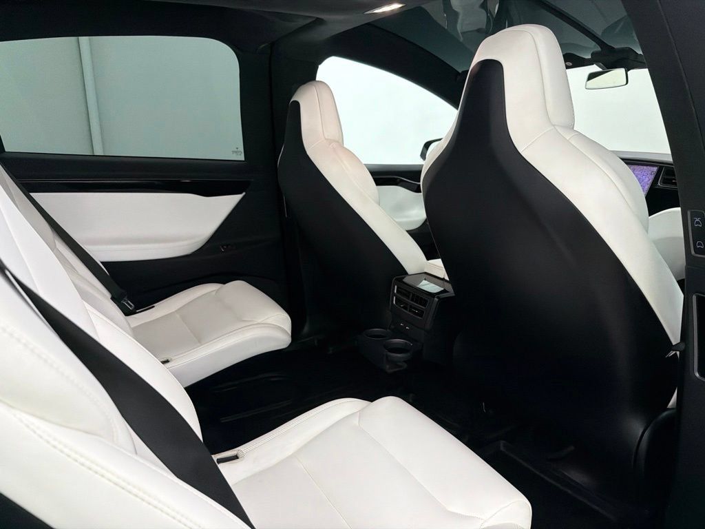 Used 2019 Tesla Model X Performance AWD/4WD image 27