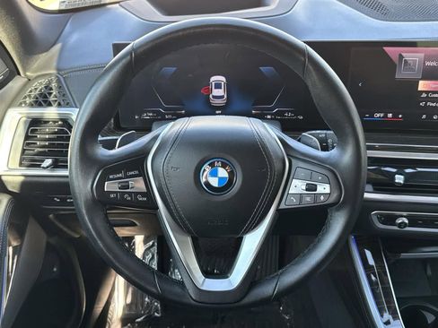 Used 2024 BMW X5 xDrive50e image 10
